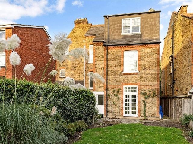 Apartment at Parklands, Greater London