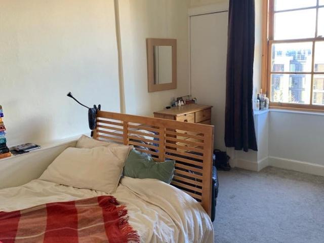 Apartment at Parkside Terrace, City of Edinburgh