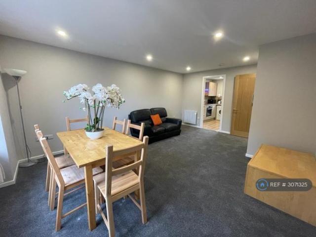 Apartment at Parkside Terrace, City of Edinburgh