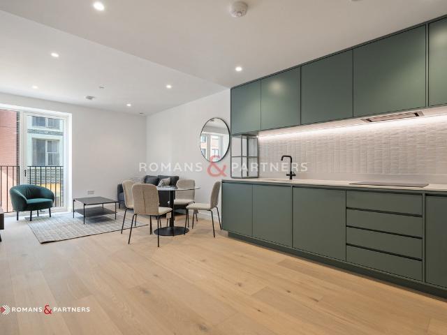 Apartment at Parkview Avenue, Greater London