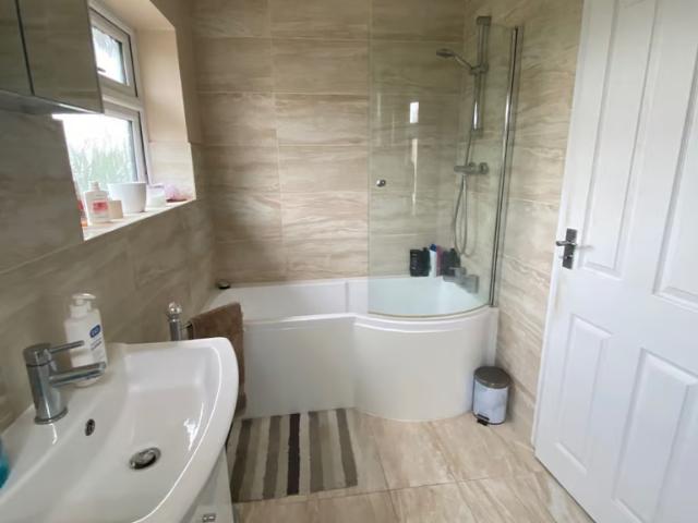 Apartment at Partridge Drive, Tilehurst