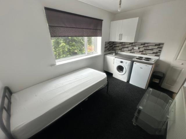 Apartment at Peterson Road, Wakefield