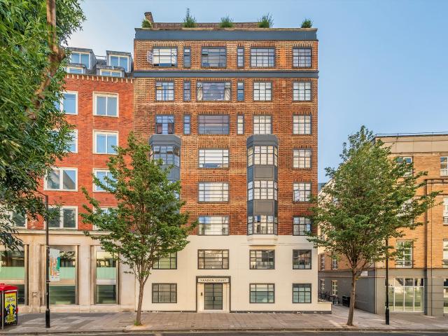Apartment at Petty France, City of Westminster