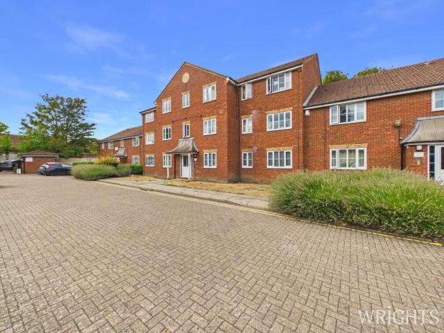 Apartment at Peartree Lane, Welwyn Hatfield