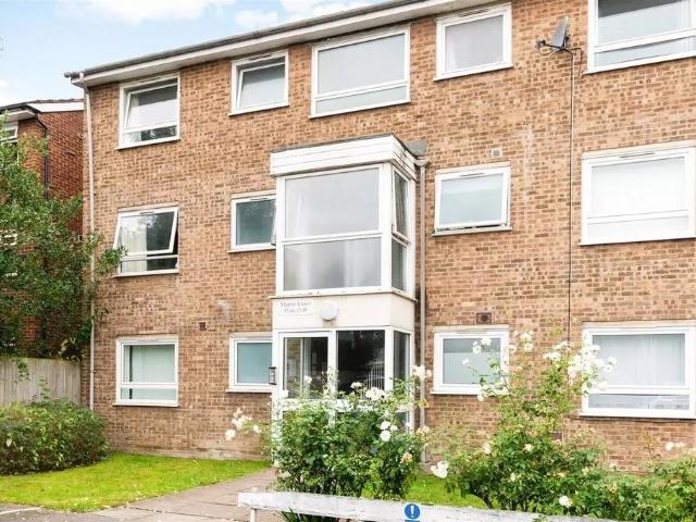 Apartment at Pelham Road, Greater London
