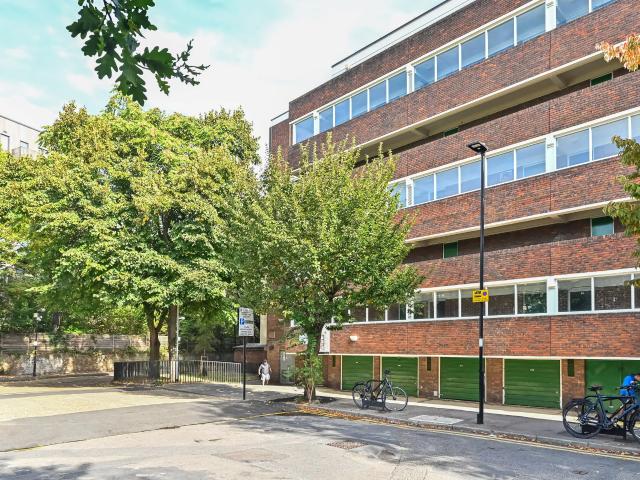Apartment at Pembroke Street, Greater London