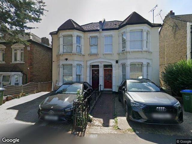 Apartment at Pembroke Road, Greater London
