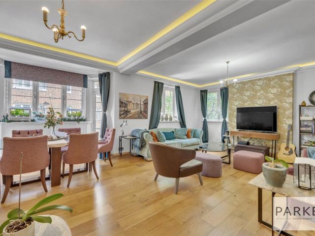 apartment at Pembroke Road, London, W8 6DE