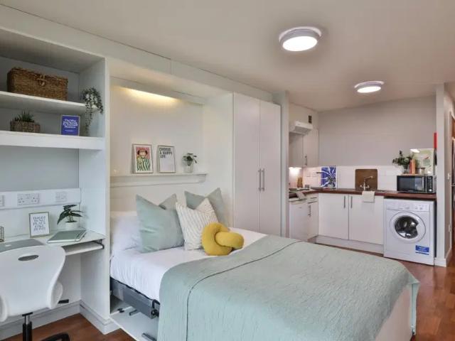 Apartment at Pendennis Rise, Falmouth