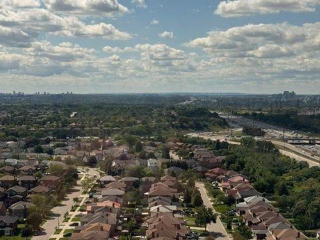 apartment at PH09 339 RATHBURN ROAD W, Mississauga, Ontario, L5B0K6