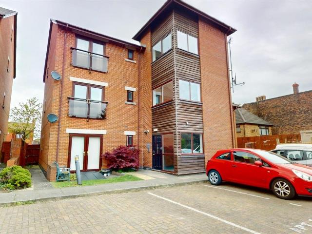 Apartment at Prescot Road, St Helens