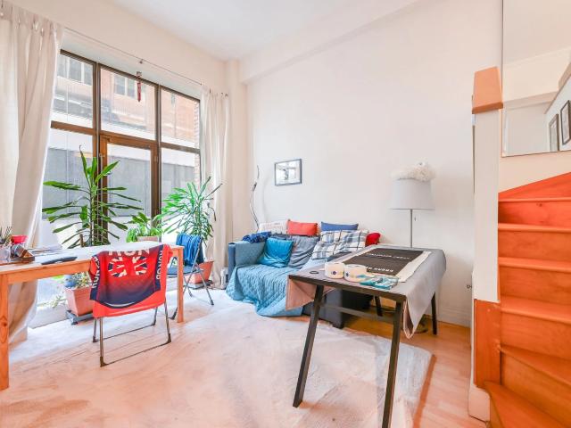 Apartment at Prescot Street, Greater London