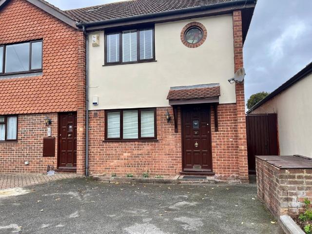 Apartment at Pretoria Road, Greater London