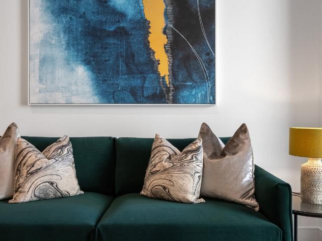 Apartment at Prince of Wales Drive, Greater London