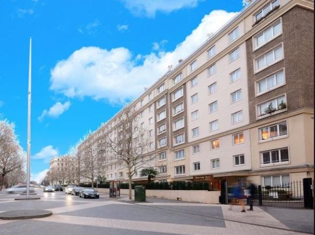 Apartment at Princes Gate, City of Westminster