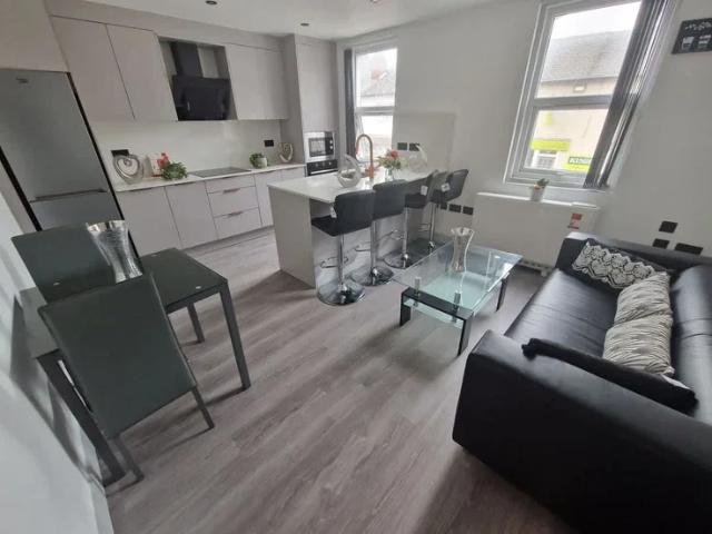 Apartment at Prospect Street, Reading