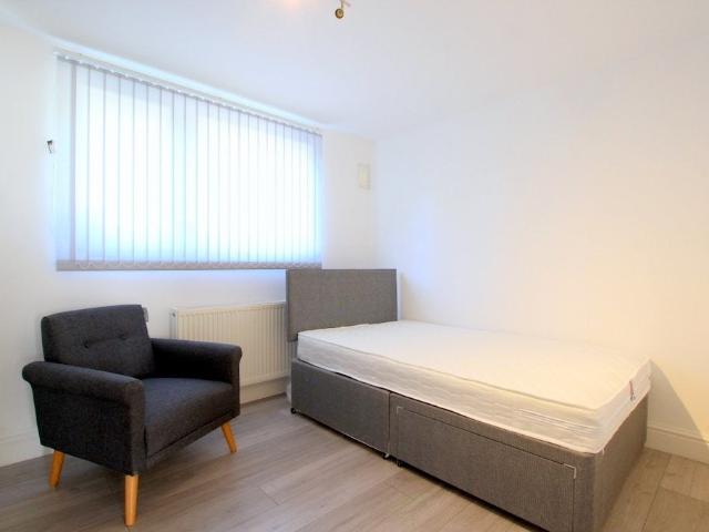 Apartment at Putney Hill, Greater London