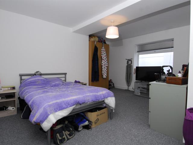 Apartment at Quaker Lane, Plymouth