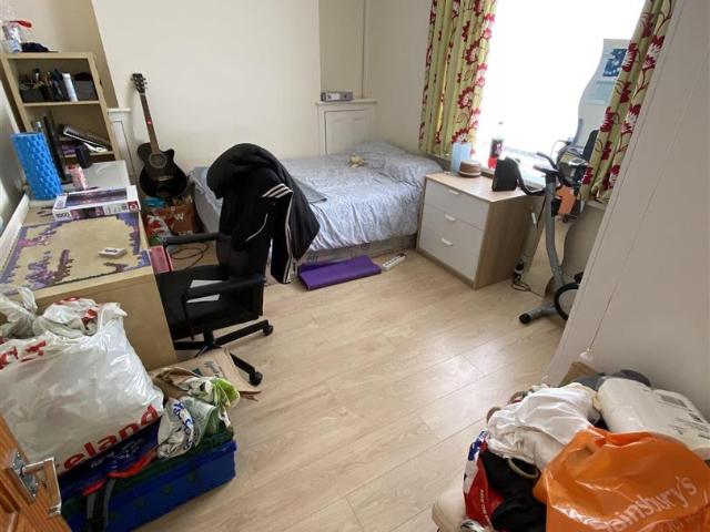 Apartment at Queen Street, Pontypridd