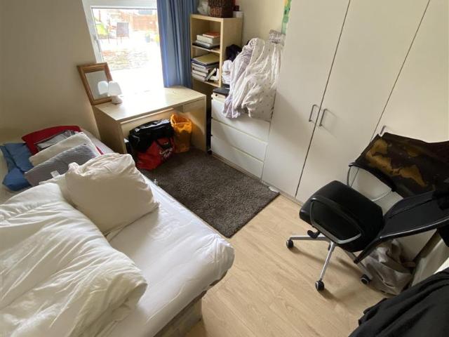 Apartment at Queen Street, Pontypridd