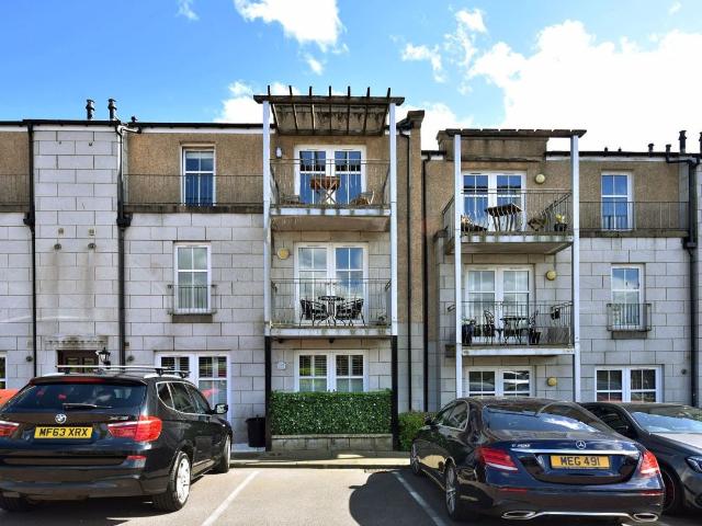 Apartment at Queen's Avenue, Aberdeen City