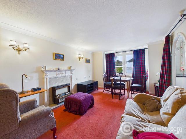Apartment at Queens Court, City of Edinburgh