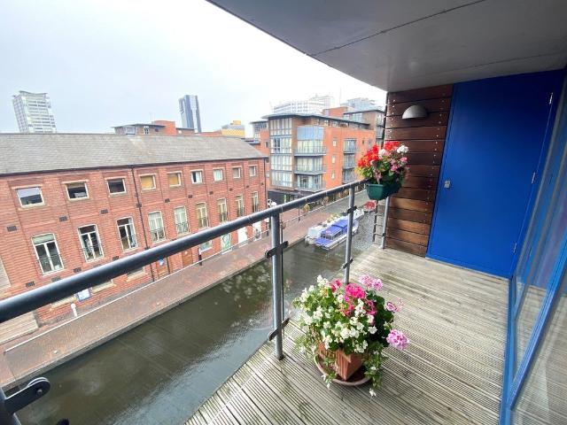 Apartment at Queens Hospital Close, Birmingham