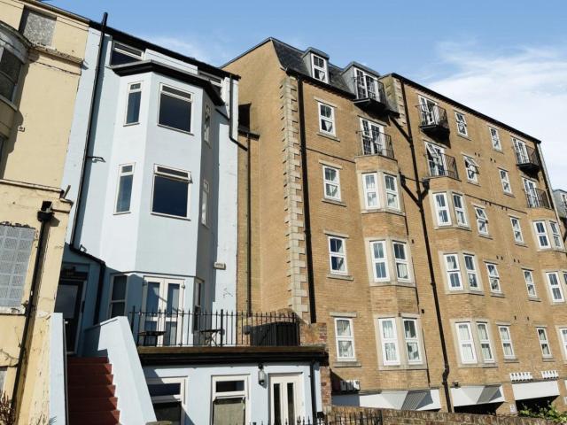 Apartment at Queen's Parade, Scarborough