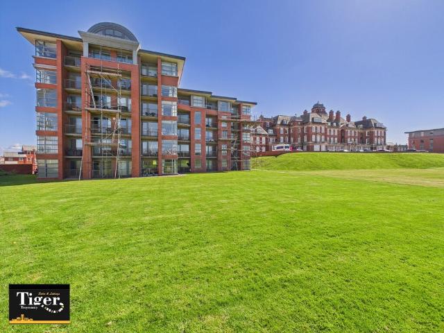 Apartment at Queen's Promenade, Blackpool