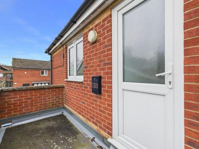 Apartment at Queens Square, Breckland District