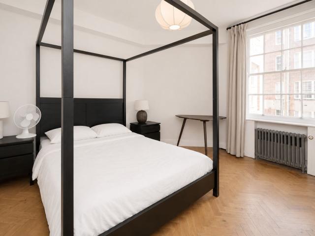 Apartment at Queensway, City of Westminster