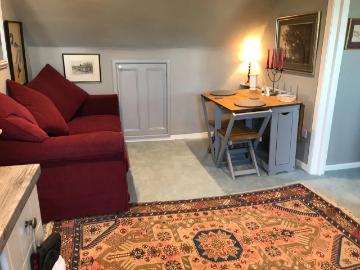 Apartment at Quemerford, Calne
