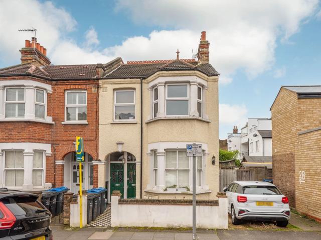 Apartment at Quicks Road, Greater London