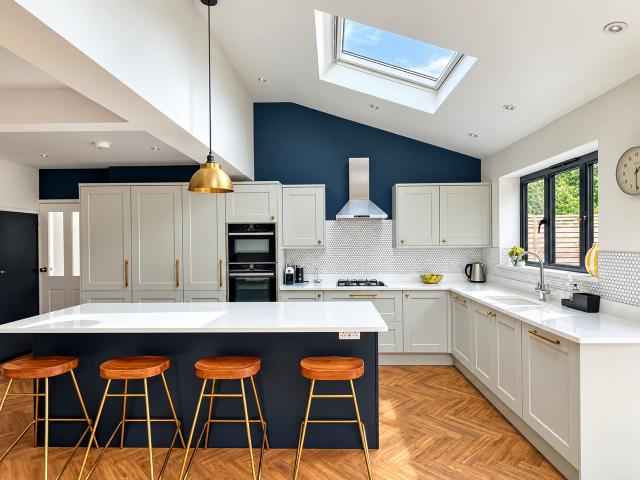 apartment at Quinton Road, Thames Ditton