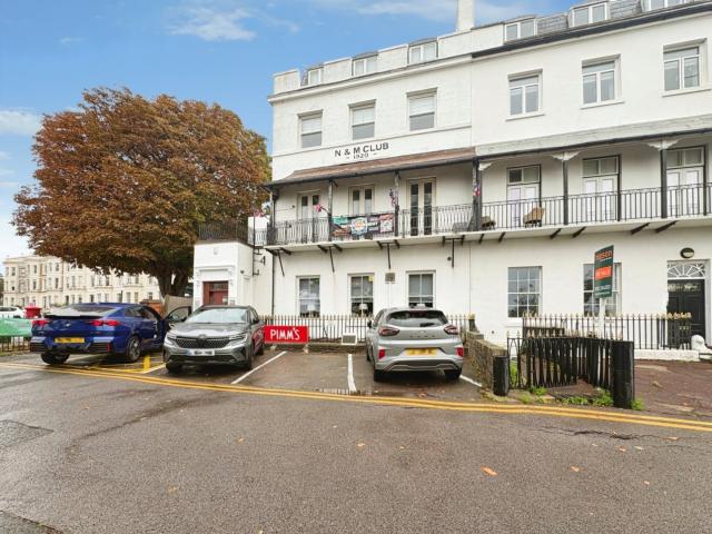Apartment at Royal Terrace, Southend on Sea