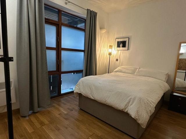 Apartment at Roach Road, Greater London