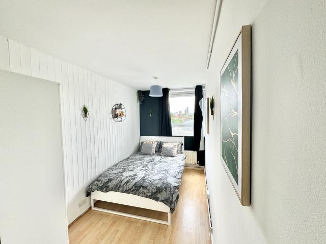 Apartment at Ronald Street, Greater London