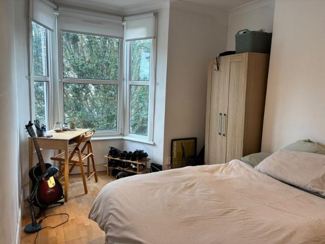 Apartment at Roslyn Road, Greater London