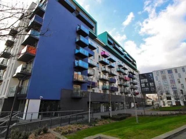 Apartment at Rossett Way, Greater London