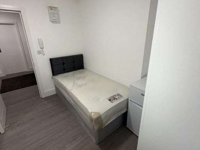 Apartment at Rostella Road, Greater London