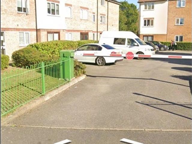 Apartment at Raven Close, Greater London