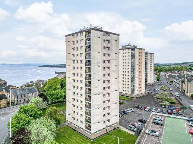 Apartment at Ravens Craig, Kirkcaldy