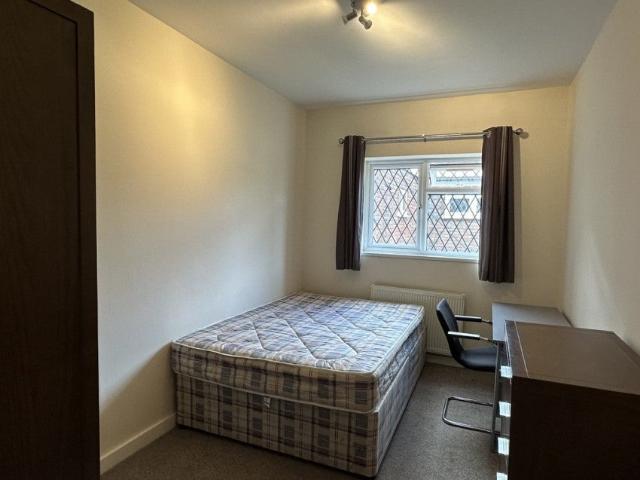 Apartment at Raymond Crescent, Guildford