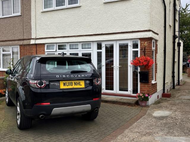 Apartment at Raynton Drive, Greater London