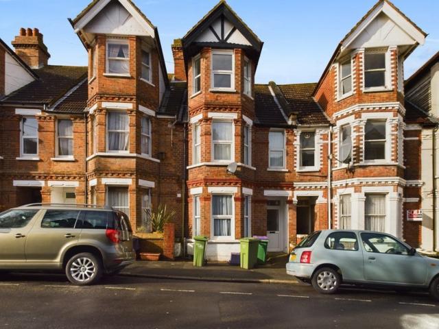 Apartment at Radnor Park Crescent, Folkestone and Hythe District