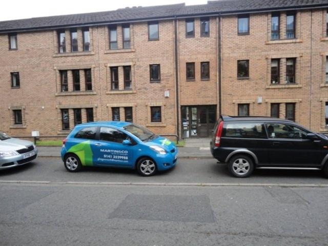 Apartment at Raeberry Street, Glasgow
