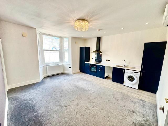 Apartment at Railway Street, Chatham