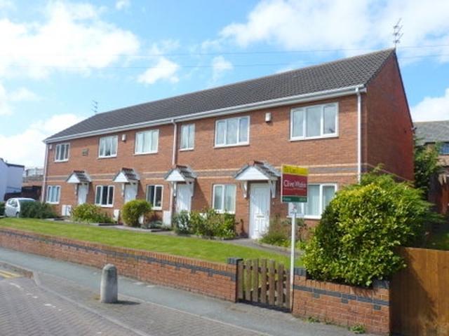 Apartment at Rake Lane, Upton