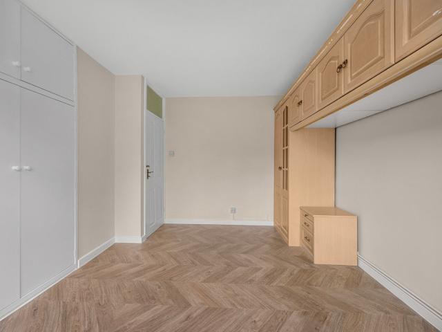 Apartment at Ramillies Road, Greater London