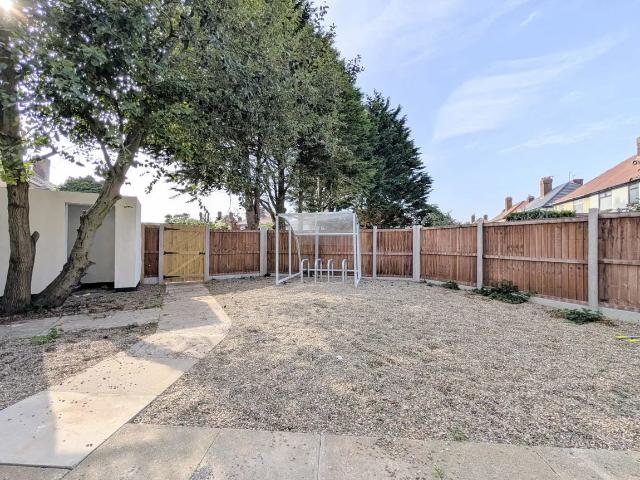 Apartment at Ranelagh Drive, Southport